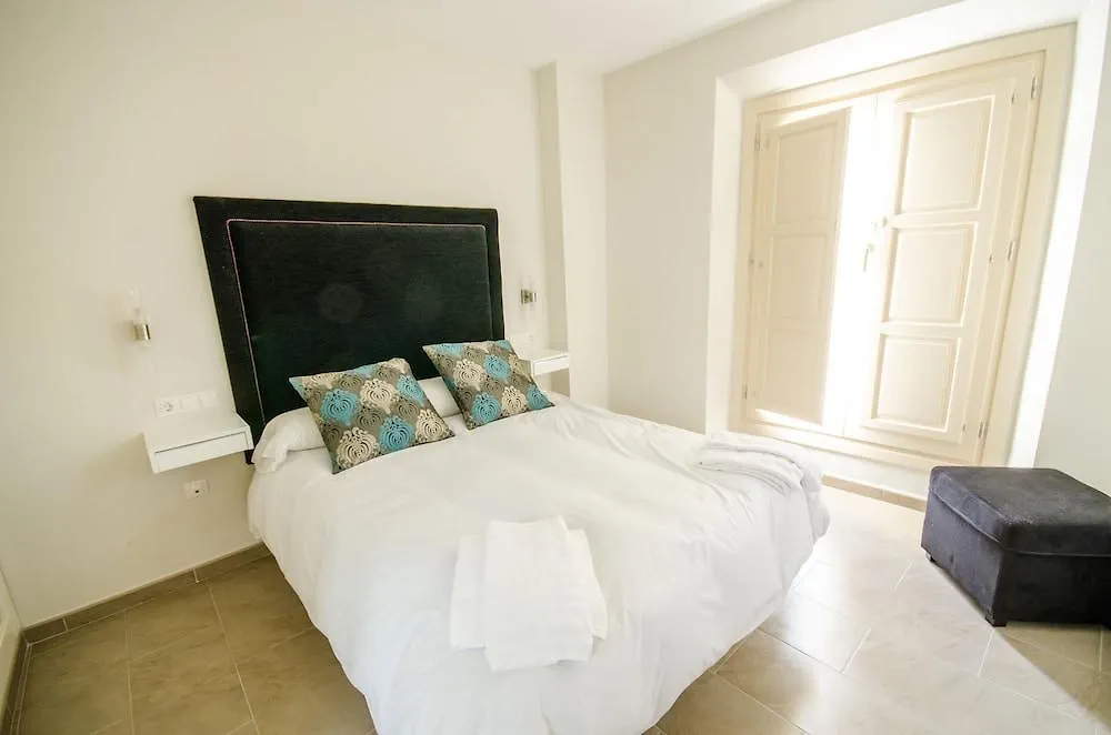 فندق Pinar Apartments مالقة