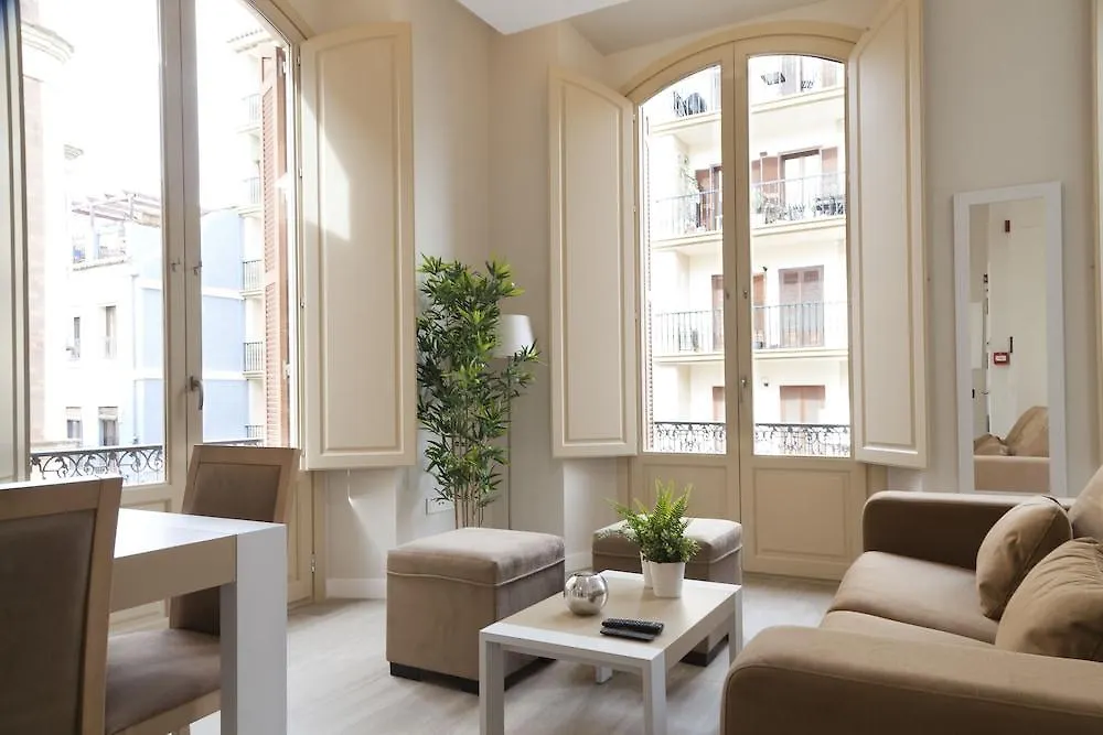 Pinar Apartments マラガ 3*,  スペイン